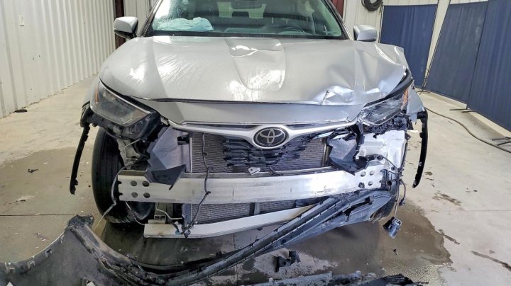 Toyota Highlander Xle 2023