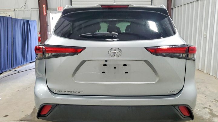 Toyota Highlander Xle 2023