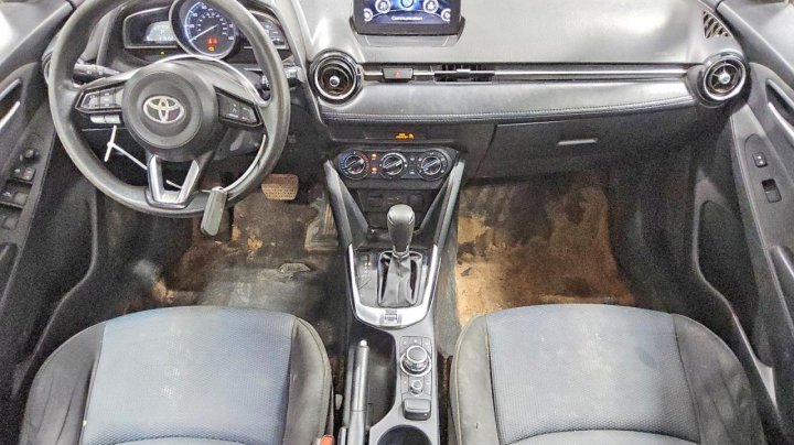 Toyota YARIS Hatchback Le 2020