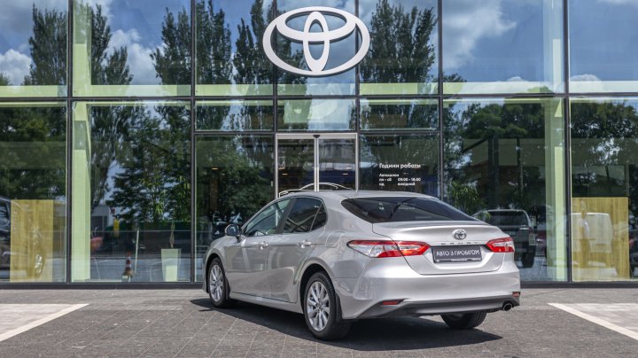 Toyota Camry Comfort 2019