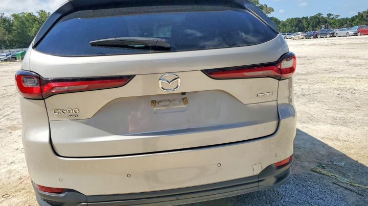 Mazda CX-90 Preferred 2025