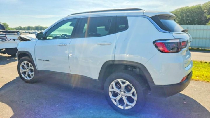 JEEP COMPASS Latitude 2024