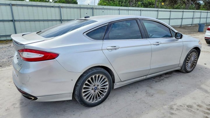 Ford FUSION Titanium 2015