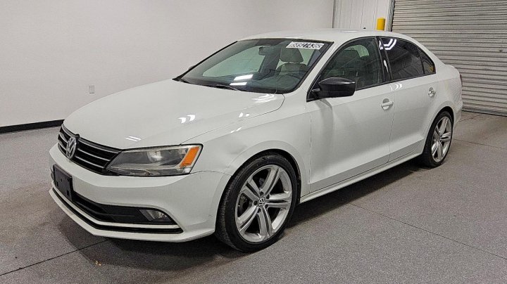 Volkswagen JETTA Sport 2016