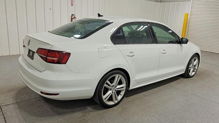 Volkswagen JETTA Sport 2016
