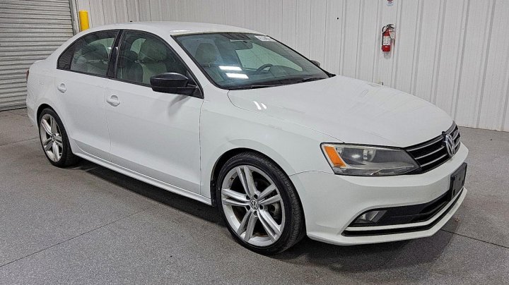 Volkswagen JETTA Sport 2016
