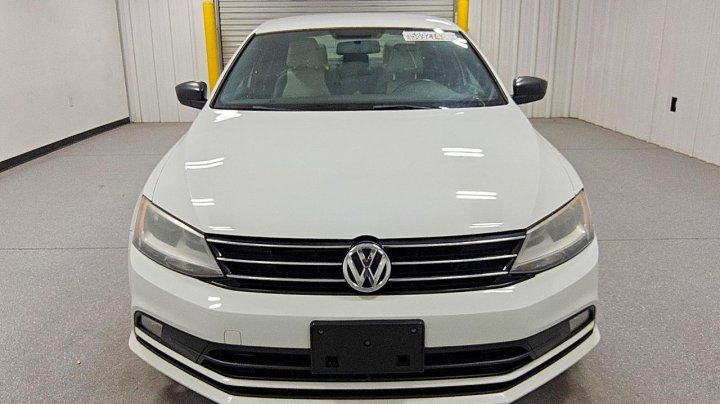 Volkswagen JETTA Sport 2016