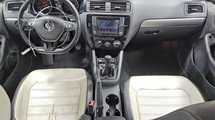Volkswagen JETTA Sport 2016