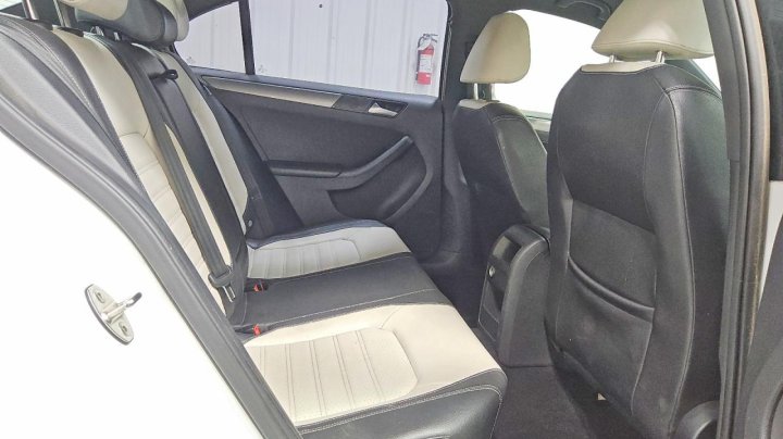 Volkswagen JETTA Sport 2016