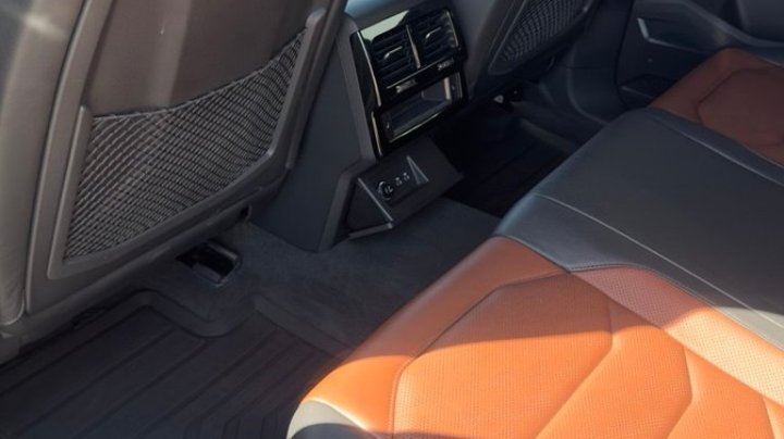 Volkswagen 2020 VW Touareg Ambience 3.0 V6 TFSI 2020