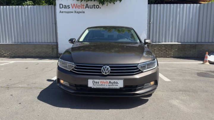 Volkswagen 2018 VW Passat Business Life 2.0 TDI 2018