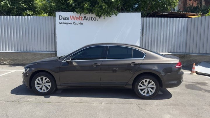Volkswagen 2018 VW Passat Business Life 2.0 TDI 2018