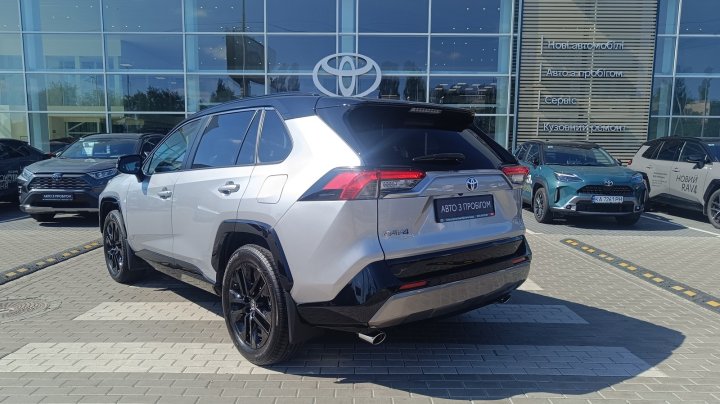 Toyota RAV4 Style 2025