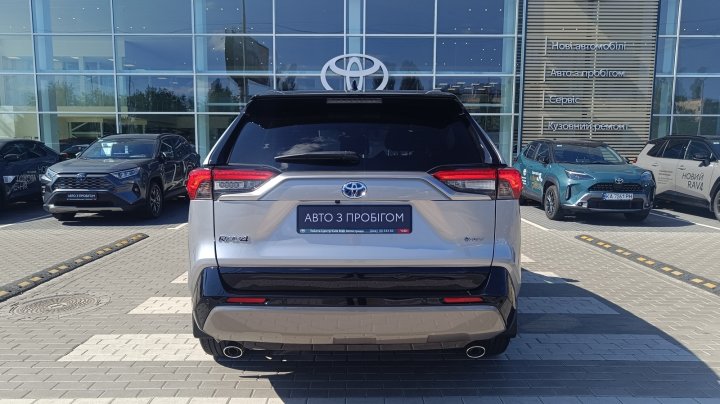 Toyota RAV4 Style 2025