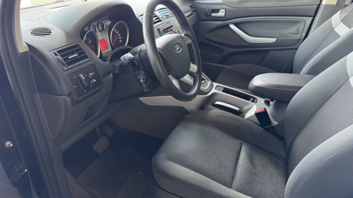 Ford Kuga Sport 2010