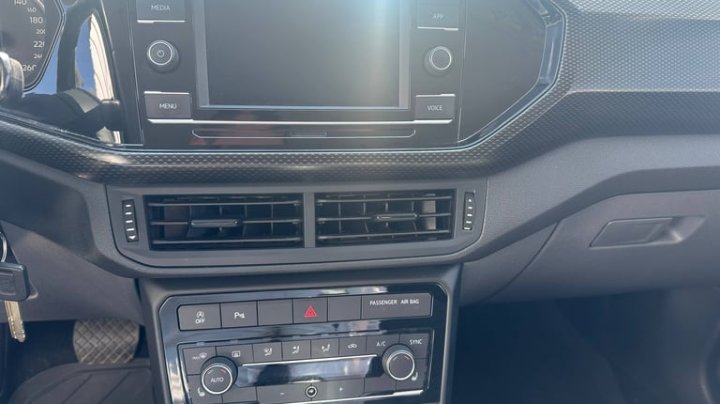Volkswagen 2021 VW T-Cross Life 1.0 TSI 2021