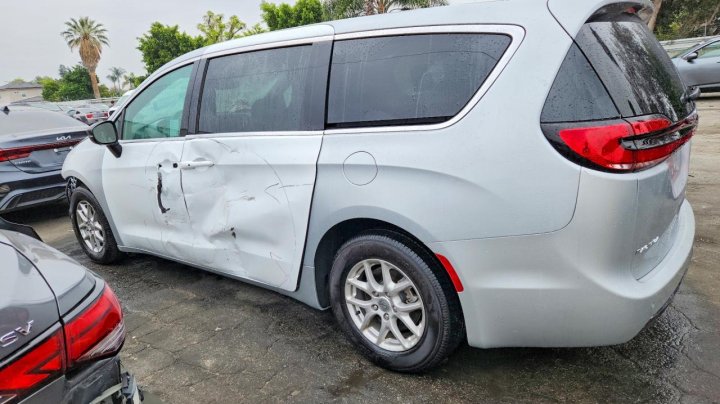 CHRYSLER Pacifica Touring 2024
