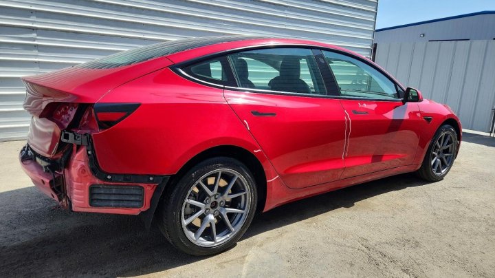 Tesla MODEL 3 2022