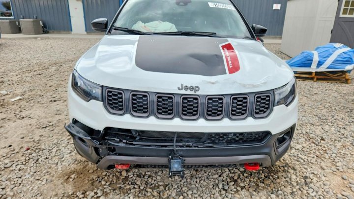 JEEP COMPASS Trailhawk 2026