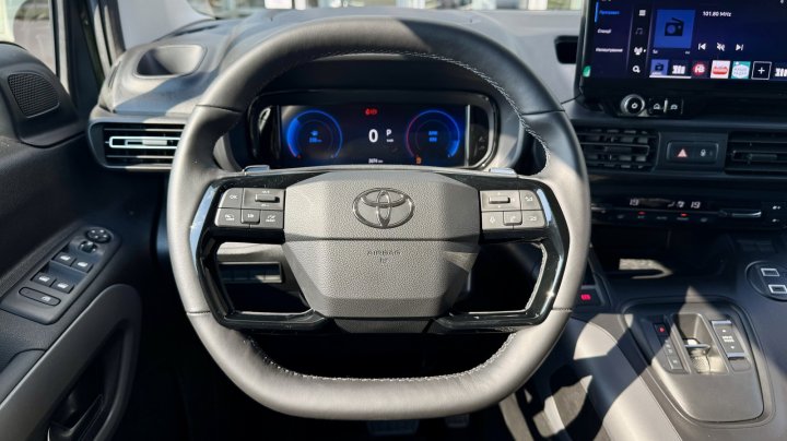 Toyota Proace City Verso Comfort 2025
