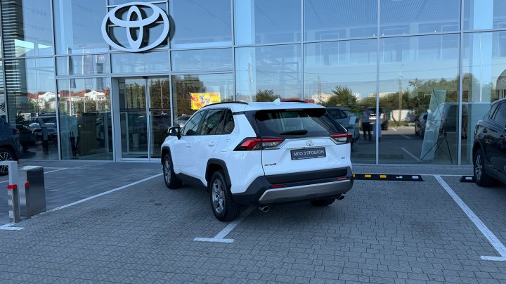 Toyota RAV4 Active + 2023