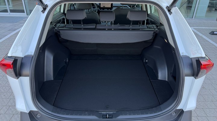 Toyota RAV4 Active + 2023