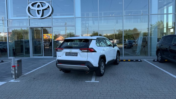 Toyota RAV4 Active + 2023