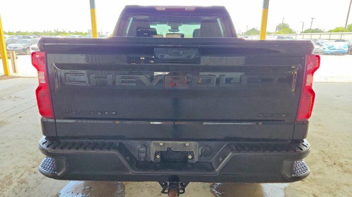 Chevrolet Silverado C1500 Custom 2024