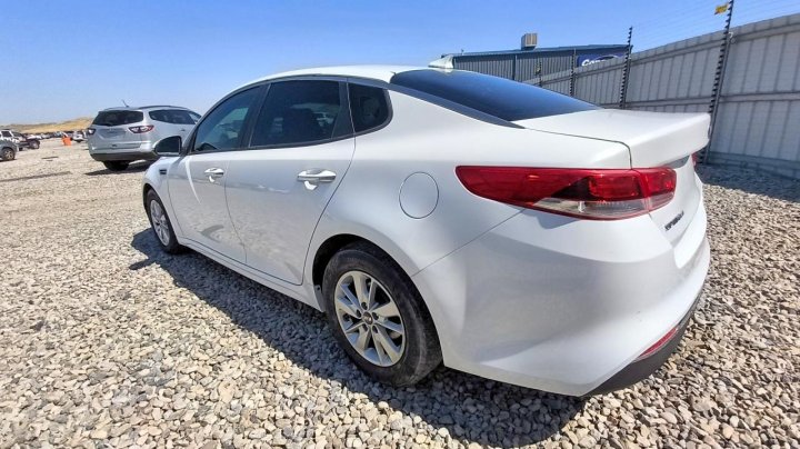 KIA Optima Lx 2016