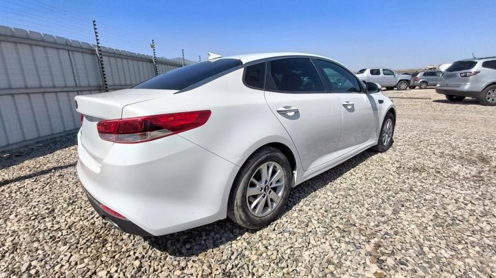 KIA Optima Lx 2016