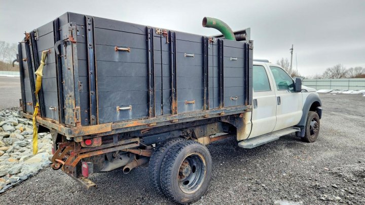Ford F450 Super Duty Flatbed Truck 2016