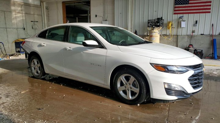 Chevrolet Malibu Ls 2024