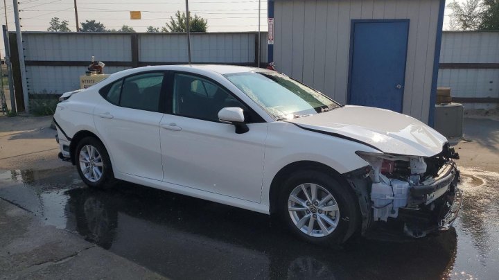 Toyota Camry Le 2025