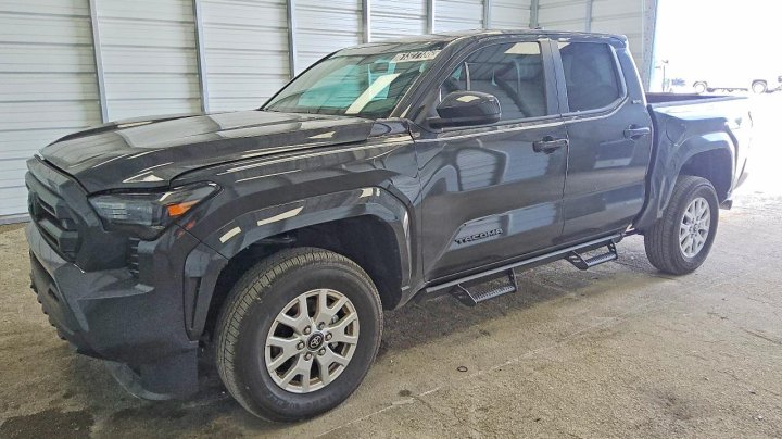 Toyota TACOMA Sr5 2026