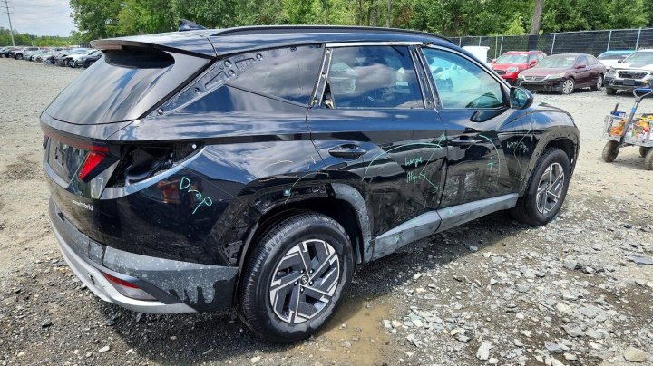 Hyundai Tucson Blue 2025