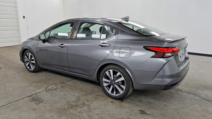 Nissan Versa Sr 2020