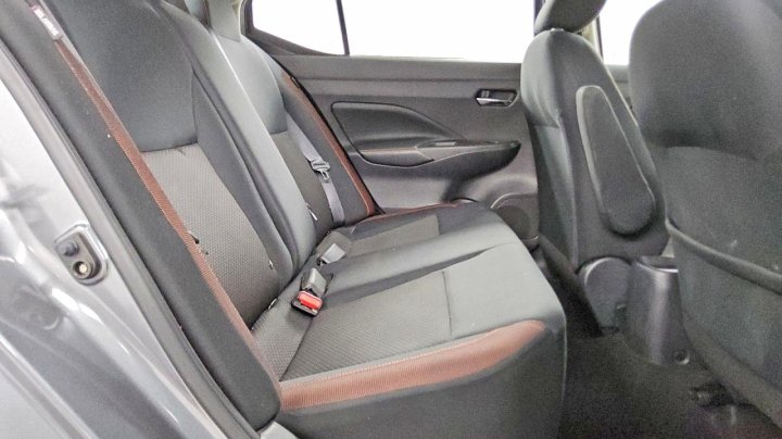 Nissan Versa Sr 2020