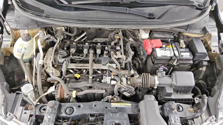 Nissan Versa Sr 2020