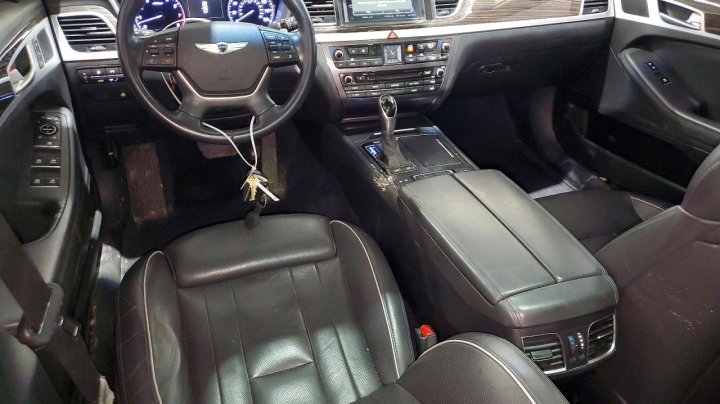 Hyundai Genesis 3.8l 2015