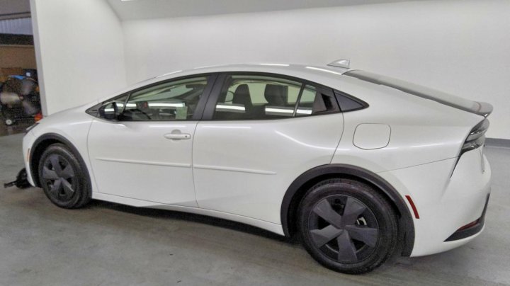 Toyota Prius Plug-In Hybrid Se 2025