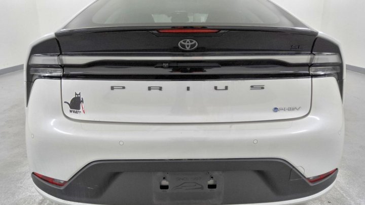 Toyota Prius Plug-In Hybrid Se 2025