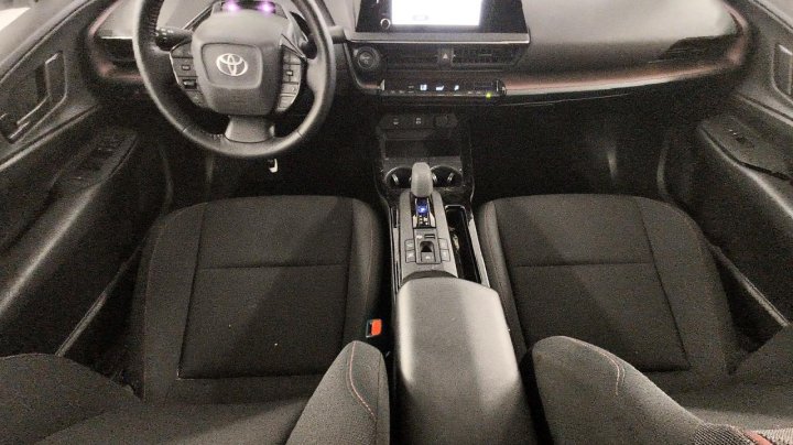 Toyota Prius Plug-In Hybrid Se 2025