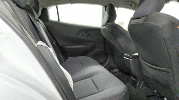 Toyota Prius Plug-In Hybrid Se 2025