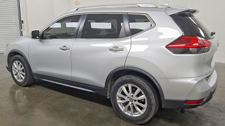 Nissan ROGUE Sv 2017