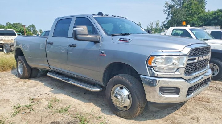 RAM 3500 Tradesman 2024