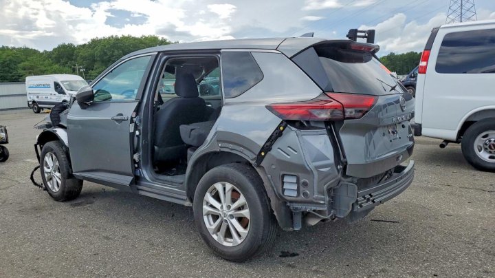 Nissan ROGUE Sv 2023