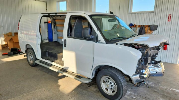 Chevrolet Express G2500 2025