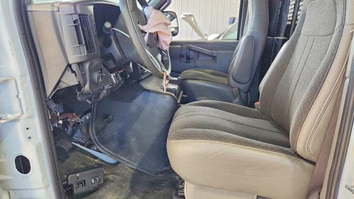 Chevrolet Express G2500 2025