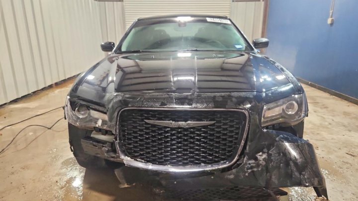 CHRYSLER 300 Touring 2023
