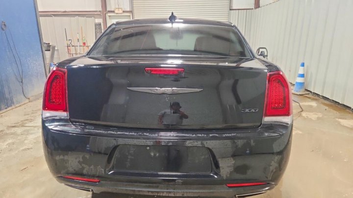 CHRYSLER 300 Touring 2023